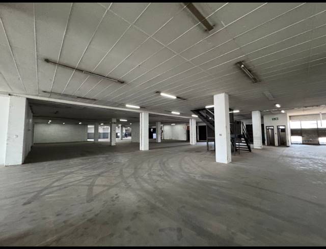 1,620M² WAREHOUSE TO LET IN WYNBERG